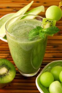 Chiasamen-Smoothie mit Kiwi und Melone