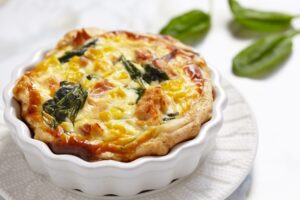 Mini-Spinat-Quiche mit Kochschinken