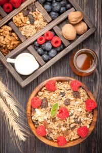 Müsli mit Himbeeren