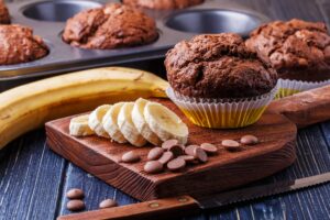 Bananen-Schoko-Muffins mit Nüssen